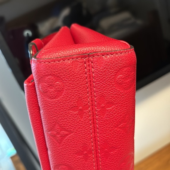 Louis Vuitton Vavin in Scarlet Red with twilly - Picture 10 of 17